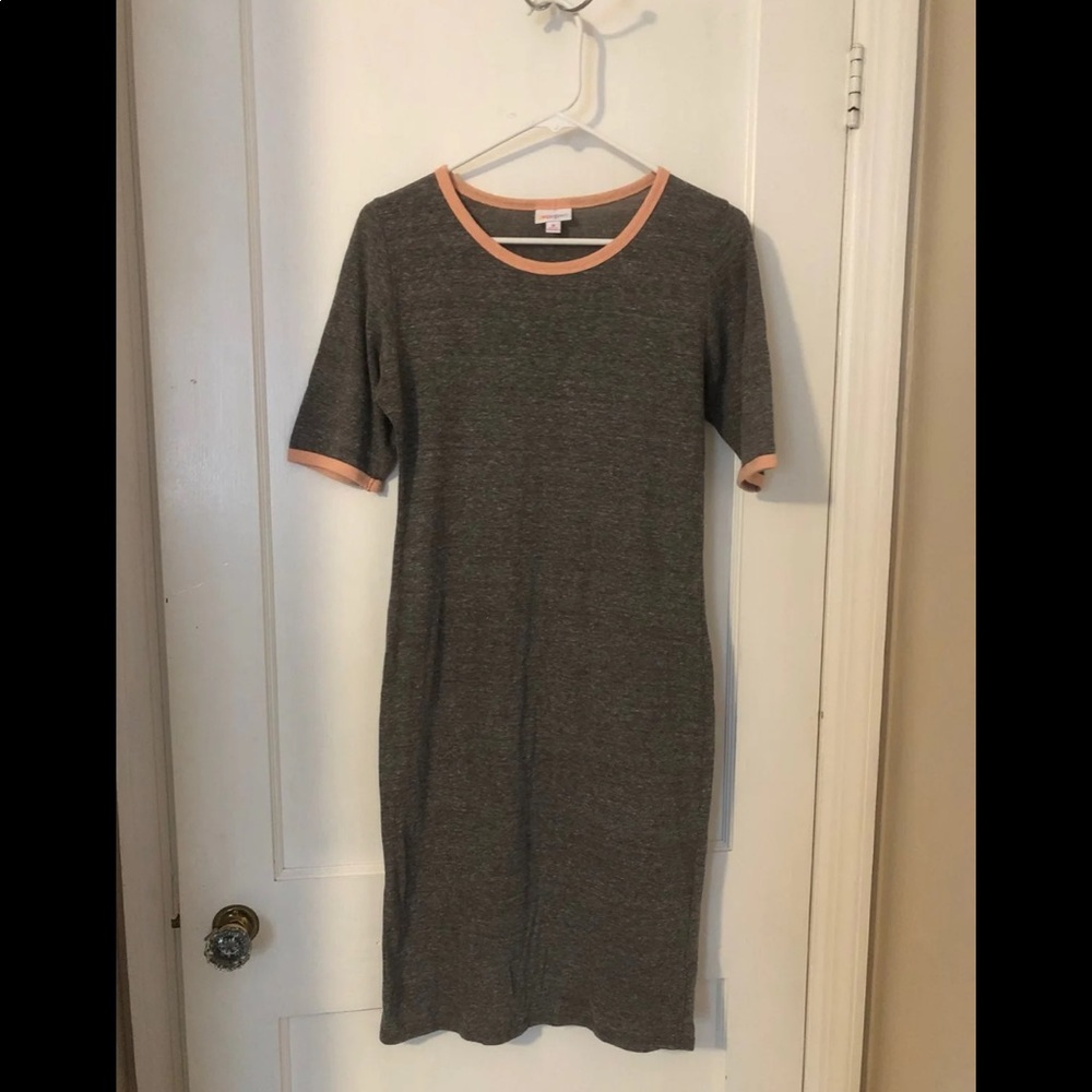 LuLaRoe Julia Dress🖤